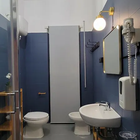 And Comfort 4*